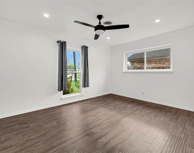 470 Beresford Street - Photo Thumbnail 14