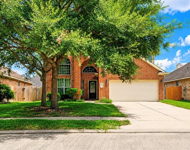5219 Heatherdawn Court - Photo Thumbnail 1