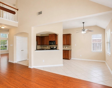 5219 Heatherdawn Court - Photo Thumbnail 10