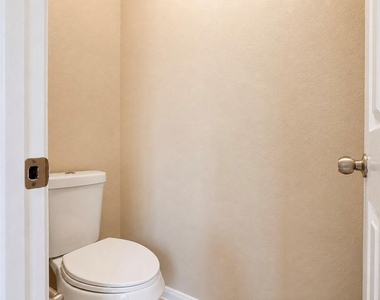 5219 Heatherdawn Court - Photo Thumbnail 20