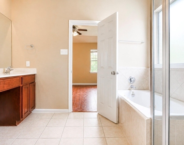 5219 Heatherdawn Court - Photo Thumbnail 19