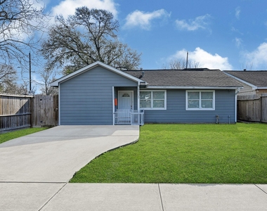 6705 Sherwood Drive - Photo Thumbnail 12