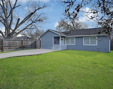 6705 Sherwood Drive - Photo Thumbnail 13
