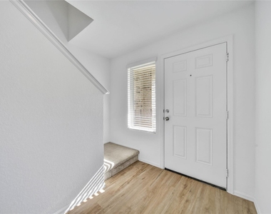 19554 Manduca Drive - Photo Thumbnail 4