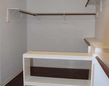 1235 Deer Ridge Drive - Photo Thumbnail 15