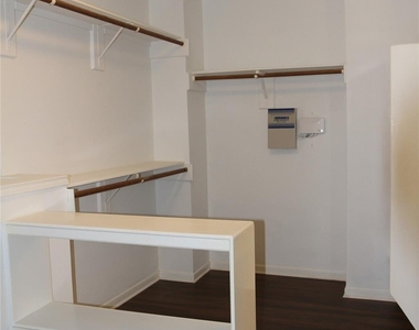 1235 Deer Ridge Drive - Photo Thumbnail 16