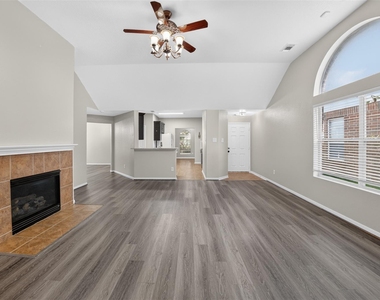 15506 Fir Woods Lane - Photo Thumbnail 6