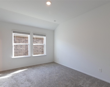 24330 Saddlestone Green Drive - Photo Thumbnail 12