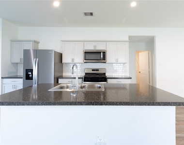 24330 Saddlestone Green Drive - Photo Thumbnail 9