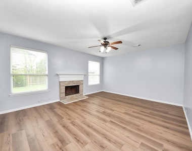 9002 Sundown Drive - Photo Thumbnail 15