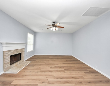 9002 Sundown Drive - Photo Thumbnail 17