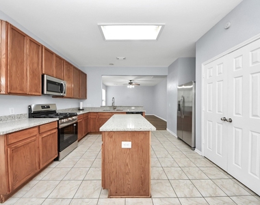 9002 Sundown Drive - Photo Thumbnail 18