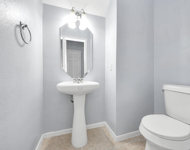 9002 Sundown Drive - Photo Thumbnail 14