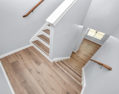 9002 Sundown Drive - Photo Thumbnail 27