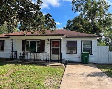 7634 South Hall Street - Photo Thumbnail 7