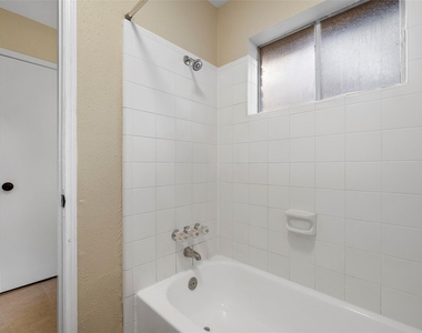 3622 Dawnwood Drive - Photo Thumbnail 17