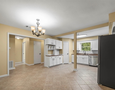 3622 Dawnwood Drive - Photo Thumbnail 7