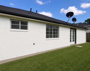22719 Old Church Lane - Photo Thumbnail 28