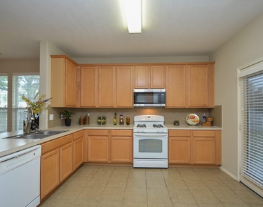 9203 Kransbury Lane - Photo Thumbnail 18