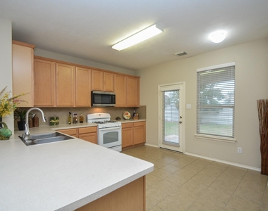 9203 Kransbury Lane - Photo Thumbnail 17