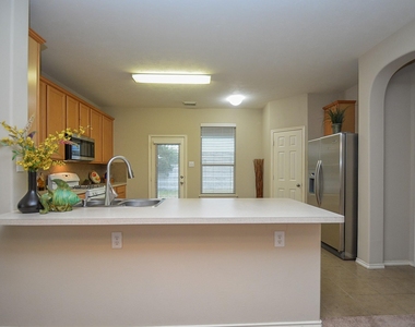 9203 Kransbury Lane - Photo Thumbnail 16