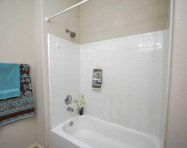 9203 Kransbury Lane - Photo Thumbnail 30