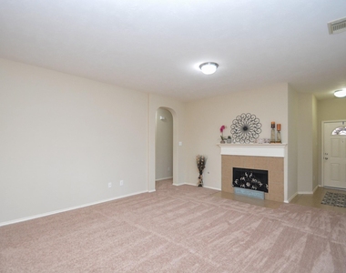 9203 Kransbury Lane - Photo Thumbnail 13