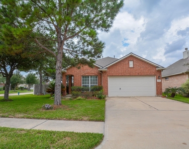 9203 Kransbury Lane - Photo Thumbnail 7