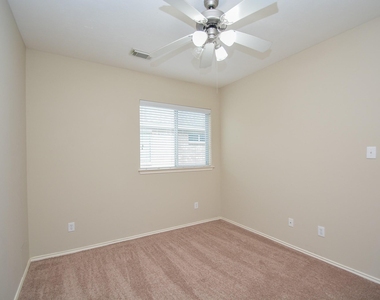 9203 Kransbury Lane - Photo Thumbnail 33