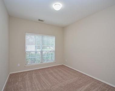 9203 Kransbury Lane - Photo Thumbnail 32