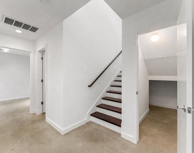 3012 Commerce Street - Photo Thumbnail 1