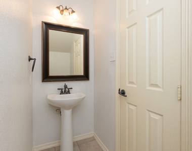 18611 Polo Meadow Drive - Photo Thumbnail 23