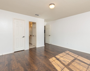 18611 Polo Meadow Drive - Photo Thumbnail 43