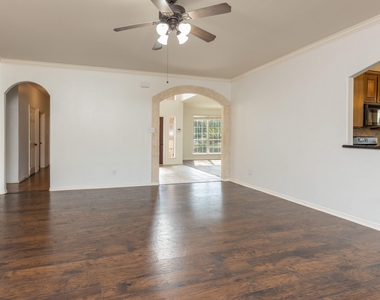 18611 Polo Meadow Drive - Photo Thumbnail 15