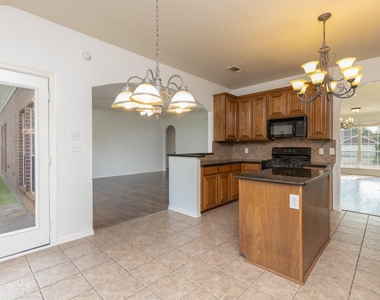 18611 Polo Meadow Drive - Photo Thumbnail 12