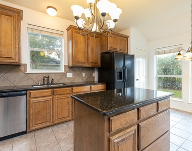 18611 Polo Meadow Drive - Photo Thumbnail 10