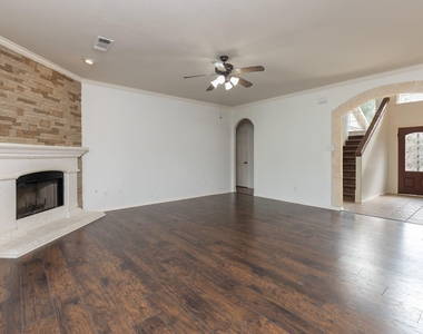 18611 Polo Meadow Drive - Photo Thumbnail 13