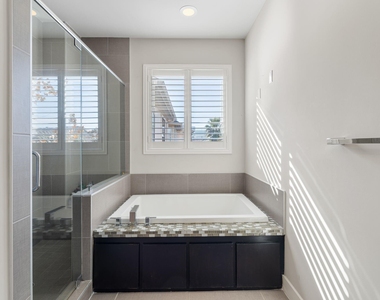 5911 Rose Street - Photo Thumbnail 20