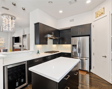 5911 Rose Street - Photo Thumbnail 4