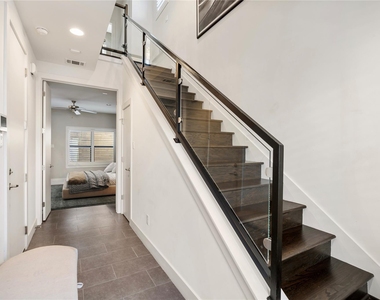 5911 Rose Street - Photo Thumbnail 6
