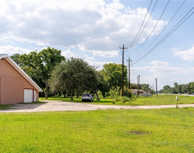 3245 W Highway 6 - Photo Thumbnail 17
