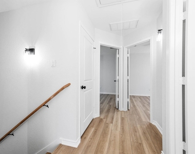 2018 Hampton Street - Photo Thumbnail 22