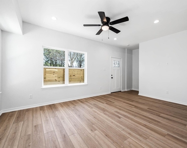 2018 Hampton Street - Photo Thumbnail 2