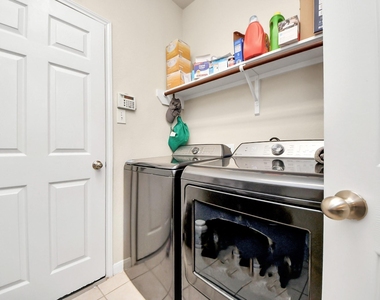 1922 Makenna Lane - Photo Thumbnail 13