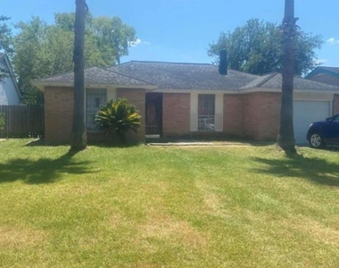 10751 Corona Lane - Photo Thumbnail 2