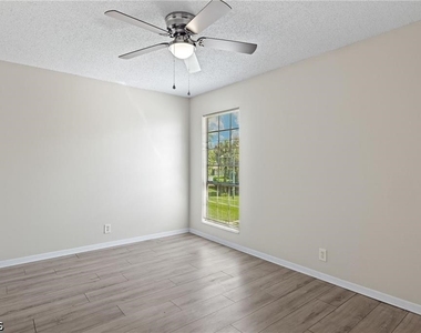 3300 Royal Canadian Trace - Photo Thumbnail 9
