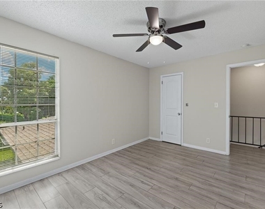 3300 Royal Canadian Trace - Photo Thumbnail 10