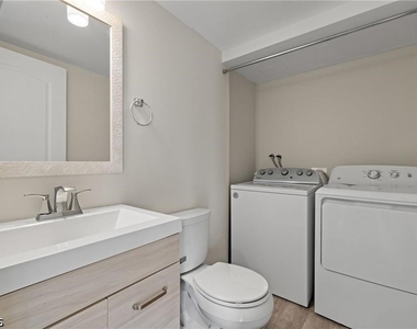 3300 Royal Canadian Trace - Photo Thumbnail 8