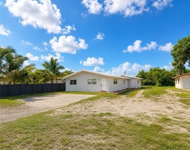 1572 Cypress Drive - Photo Thumbnail 18