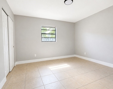 1572 Cypress Drive - Photo Thumbnail 9